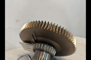 salg af John Deere 8320R Transmission Parts