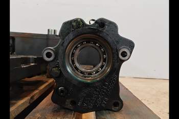 salg af John Deere 8320R Transmission Housing