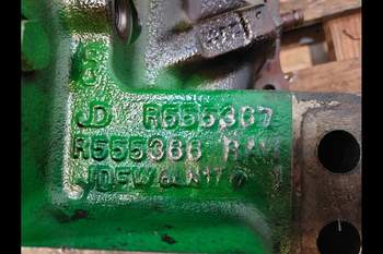 salg af John Deere 8320R Transmission Housing