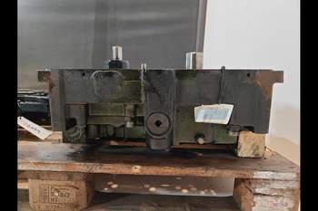 salg af John Deere 8320R Transmission Housing