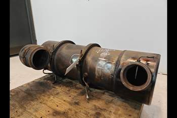 salg af John Deere 8320R Exhaust system catalyst
