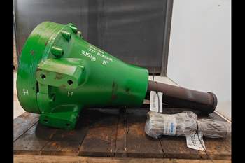 salg af John Deere 8320R RIGHT Rear Half Axle
