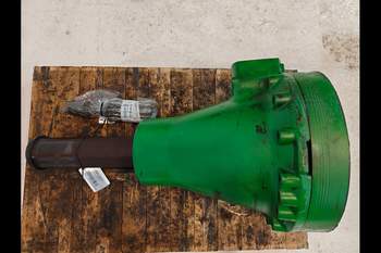 salg af John Deere 8320R LEFT Rear Half Axle