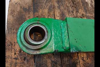 salg af John Deere 8320R RIGHT Liftarm