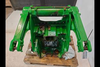 salg af John Deere 8320R Liftarm Support