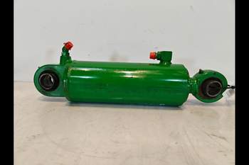 salg af John Deere 8320R RIGHT Lift Cylinder