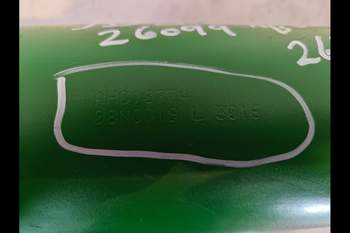 salg af John Deere 8320R RIGHT Lift Cylinder