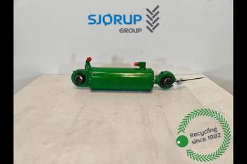 John Deere 8320R RIGHT Lift Cylinder John Deere 8320R RIGHT Lift Cylinder