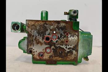 salg af John Deere 8320R Hydraulic lift valve