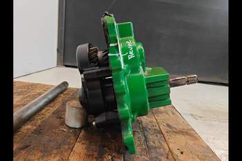 salg af John Deere 8320R PTO