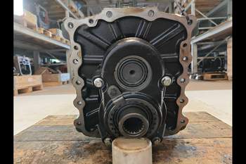 salg af John Deere 8320R PTO
