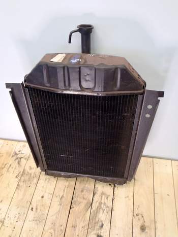 salg af Massey Ferguson 240  Water Radiator