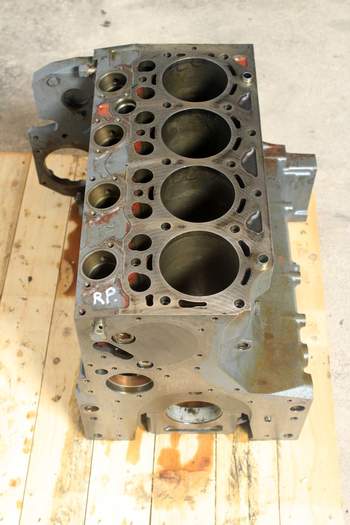 salg af Claas Scorpion 7030  Engine Block