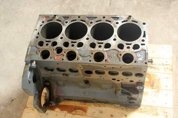 salg af Claas Scorpion 7030  Engine Block