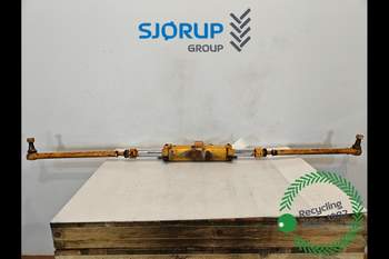 Styrcylinder för framaxel Case 695ST 