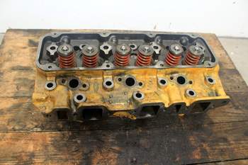 salg af Ford 555  Cylinder head