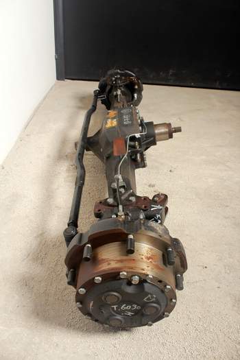 salg af Zerlegte Vorderachsen New Holland T6030 