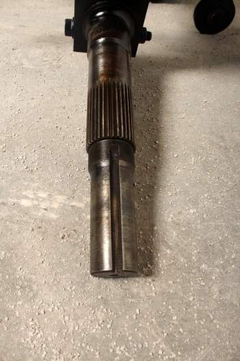 salg af New Holland BB9090  Feeder Crankshaft