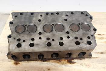 salg af Valmet 905  Cylinder Head