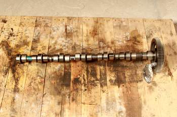 salg af New Holland TS115A  Camshaft