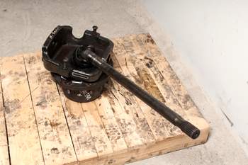 salg af Valtra N141 LEFT Front axle final drive