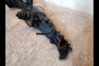 salg af New Holland t7.210  Disassembled front axle