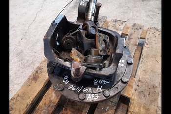 salg af Massey Ferguson 8480 RIGHT Front axle final drive