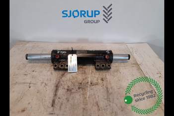 Front Axle Steering Cylinder for tractors | Sjorup Group
