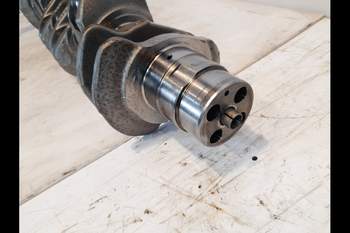 salg af Deutz-Fahr Agrotron 6160  Crankshaft