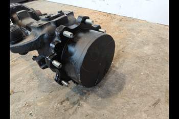 salg af Foraksel Massey Ferguson 5712SL