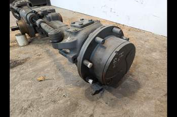 salg af Foraksel Massey Ferguson 5610