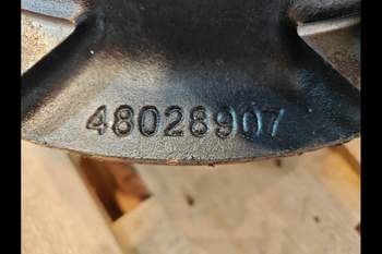 salg af Foraksel Slutdrev Case Puma 185 VÄNSTER