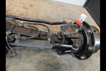 salg af Foraksel New Holland T7.215S