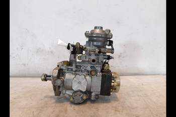 salg af Brændstofpumpe New Holland 8560