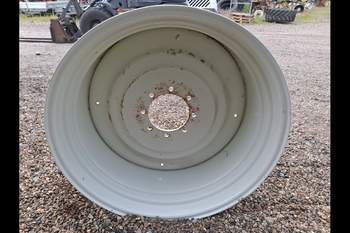 salg af Fælg New Holland  TVT190 Bag Højre