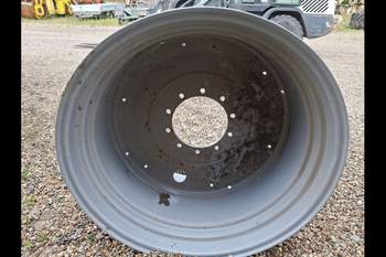 salg af Massey Ferguson 8650 RIGHT Rear Rim