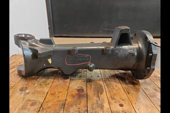 salg af Claas Arion 650 RIGHT Front axle house
