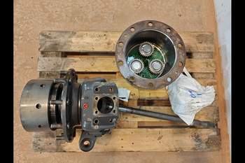 salg af Claas Arion 650 RIGHT Front axle final drive