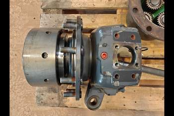 salg af Claas Arion 650 RIGHT Front axle final drive