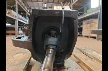 salg af Claas Arion 650 RIGHT Front axle final drive