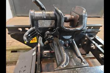 salg af  T7.175  Pick Up Hitch