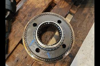 salg af Slutdrev Case Puma 150 Venstre