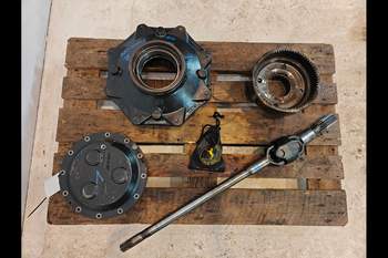 salg af Slutdrev Case Puma 150 Venstre