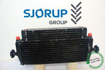 salg af Deutz-Fahr Agrotron 106  Oil Cooler