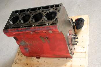 salg af Shortblock Case 856 XL