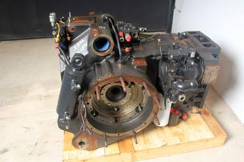salg af Hinterachsen New Holland T7070