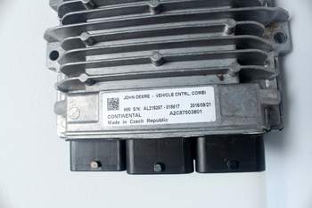 salg af Steuergerät (ECU) John Deere 6105 RC