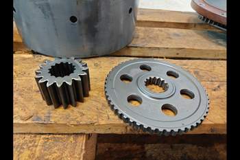 salg af New Holland T6.120 LEFT Front axle final drive