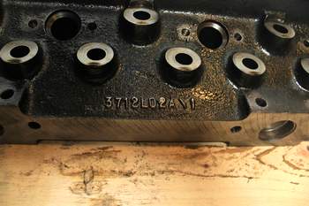 salg af Zylinderkopf Massey Ferguson  
