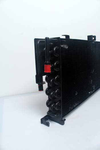 salg af New Holland TG230 Condenser